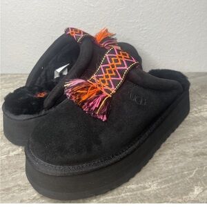 Ugg women's tazzle Black shearling suede platform size 12
